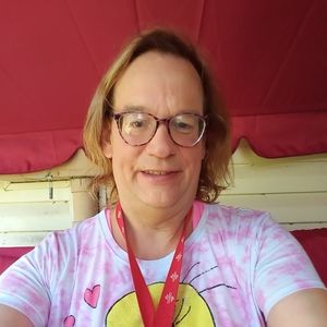 Meet your Posher, Andrea